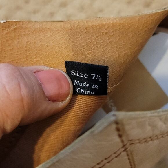 - Dolce Vita booties size 7.5 - Picture 10 of 11